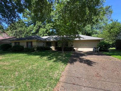 5120 Shirlwood Dr, Jackson, MS, 39211