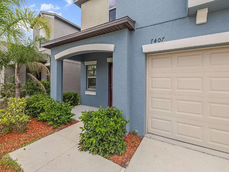 7407 Rosy Periwinkle Ct — Photo 2