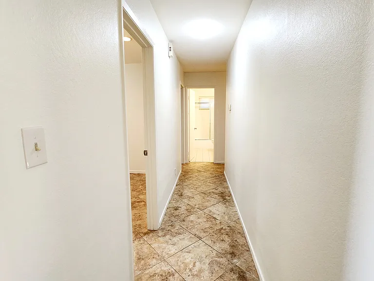 4522 Arden Way — Photo 15