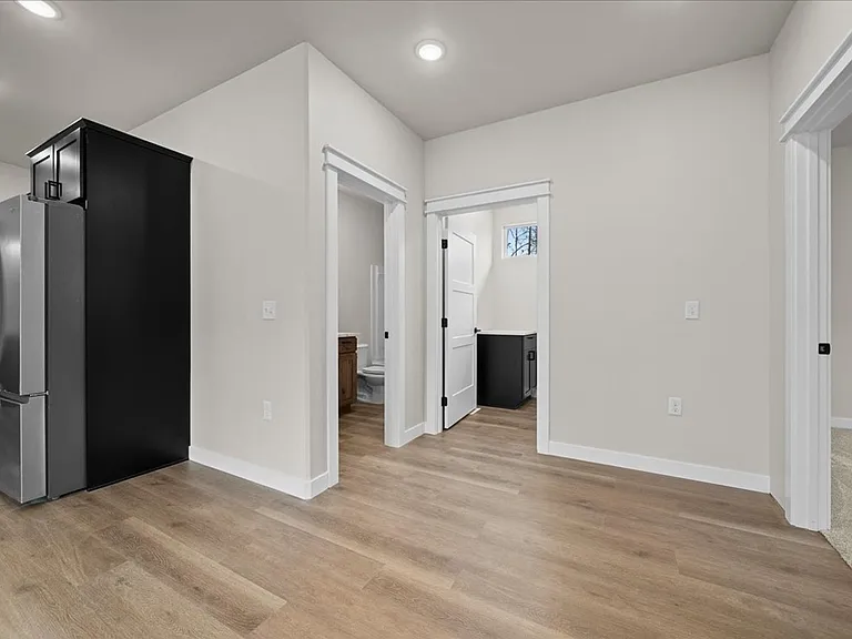 7404 N Paw St — Photo 20