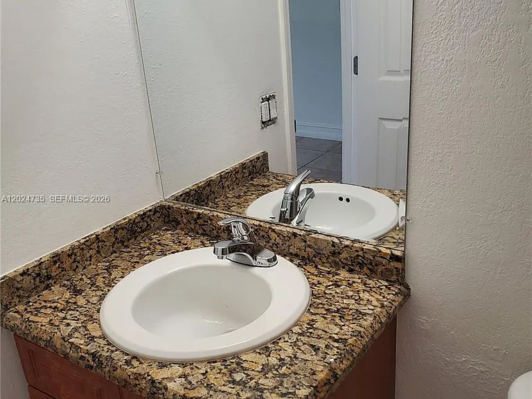1300 Moffett St #106 — Photo 9