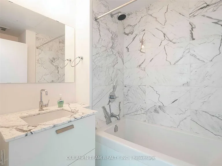 1815 Yonge St #603 — Photo 9