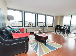 4100 N Marine Dr, Chicago, IL 60613