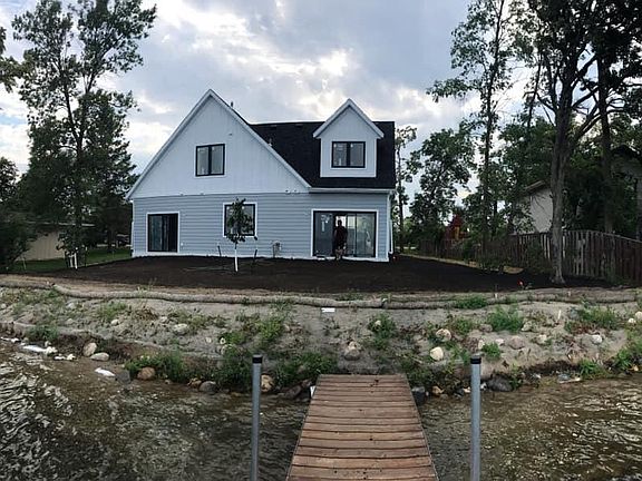 2nd image of 412 S Shore Dr