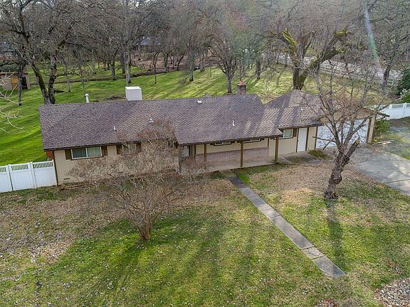 2nd image of 21751 Belmont Dr