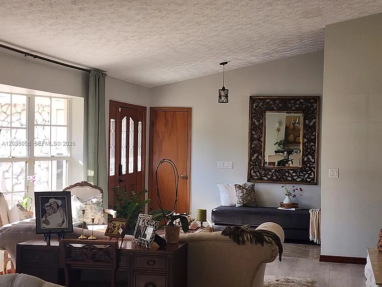 6101 Palmetto Dr — Photo 61
