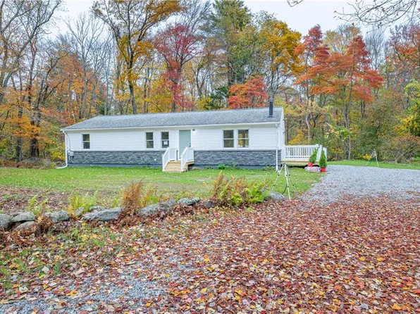 3 Wetherbee Rd, Foster, RI 02825