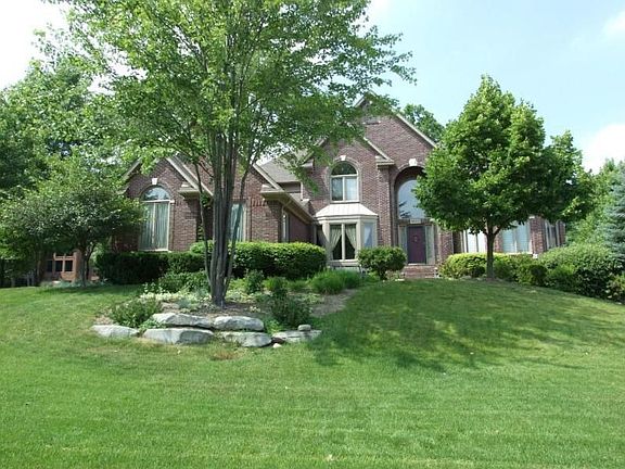 2nd image of 4933 Deer Creek Cir N