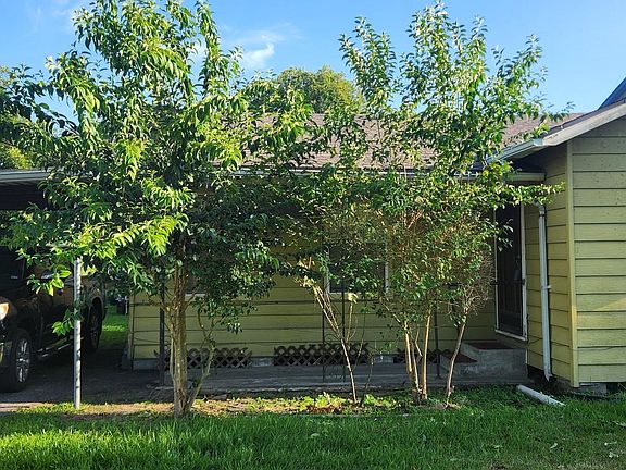 2nd image of 7226 Philibert Ln