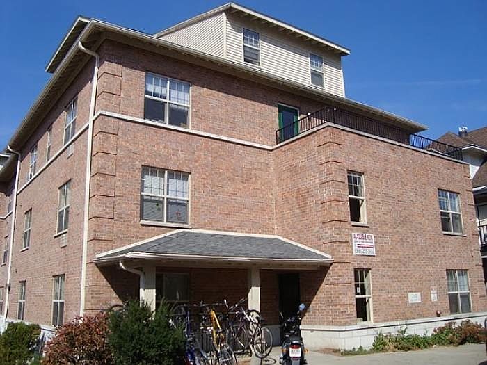 1st image of 210 Lakelawn Pl APT 3E