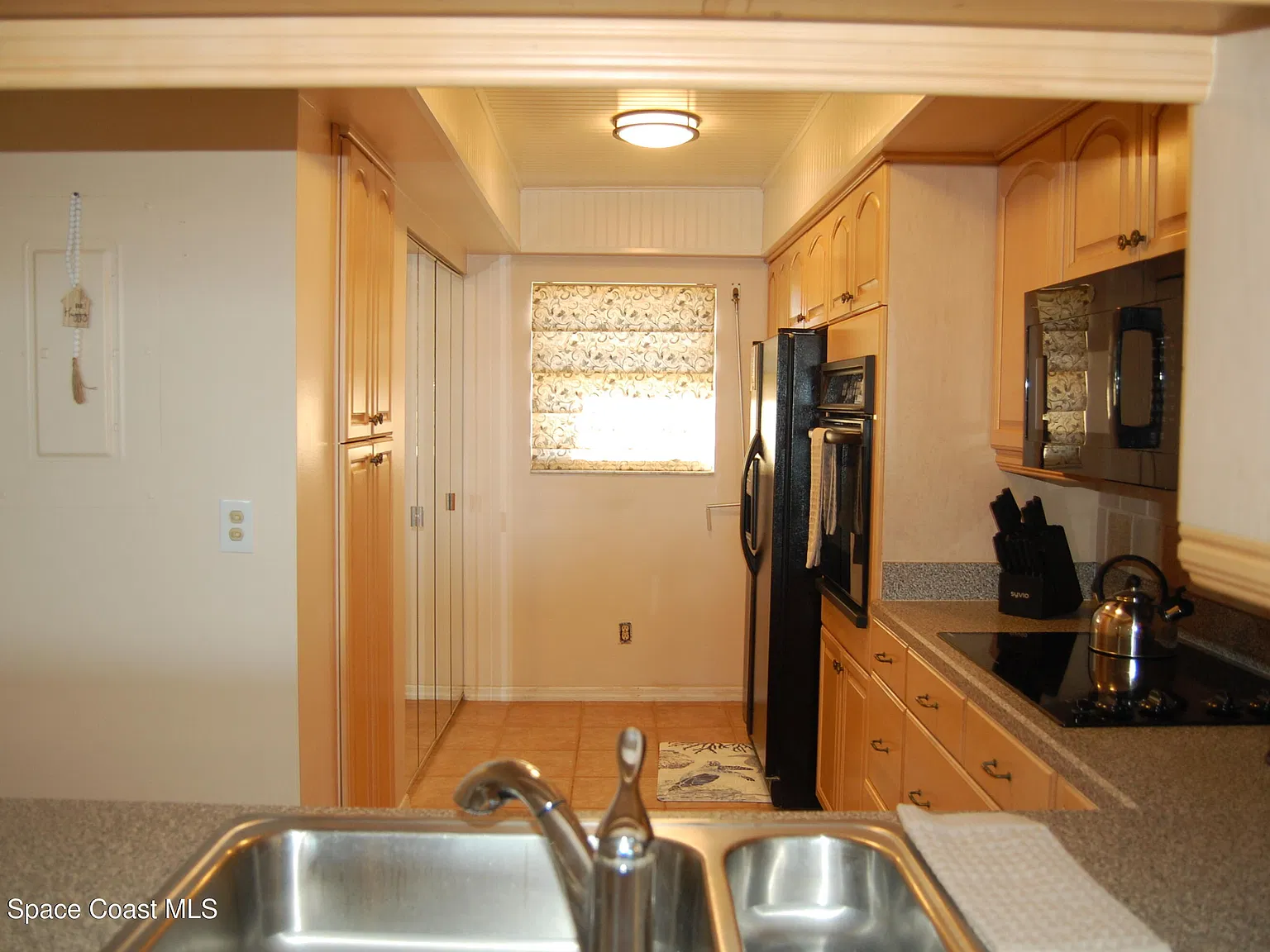 2 bed, 2.0 bath, 1256 sqft, $3,000 — Photo 4