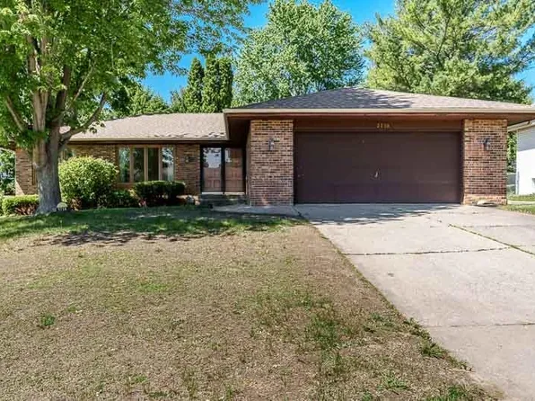 5718 Tasselbury Close, Rockford, IL 61114
