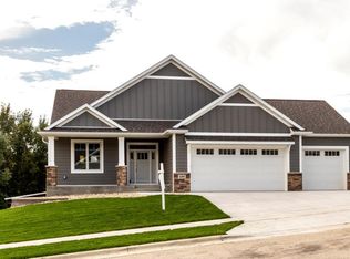 3194 Scanlan Ln NE, Rochester, MN 55906