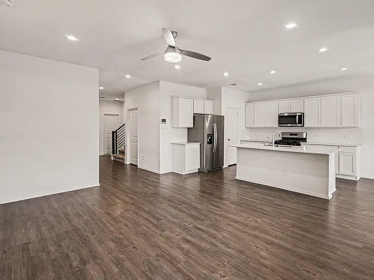 609 San Jacinto Trl — Photo 3