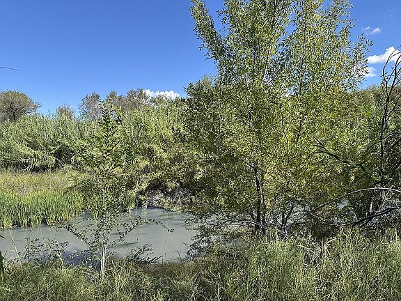 3rd image of 10980 E Clatterbuck Dr