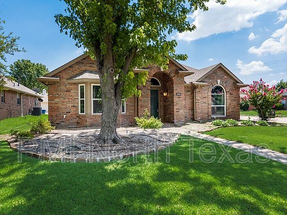 3rd image of 11911 Chattanooga Dr