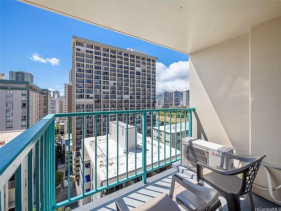 3rd image of 444 Kanekapolei St #1504