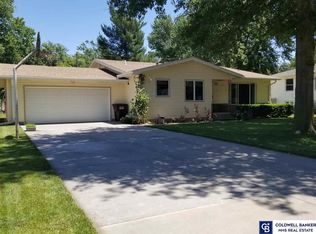 1310 N Delaware Ave, York, NE 68467