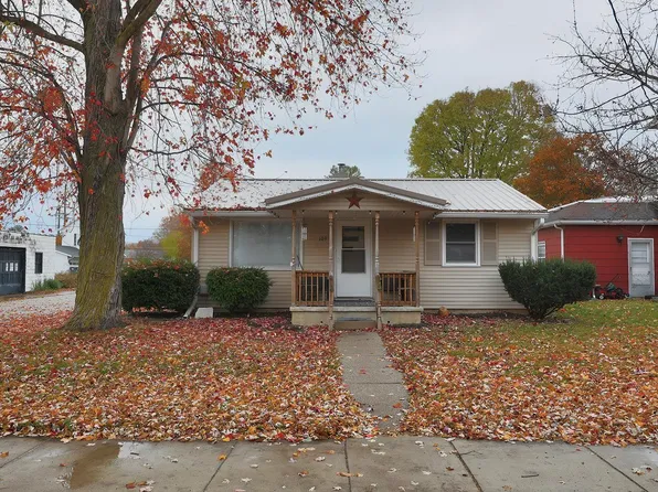 109 S Market St, Andrews, IN 46702