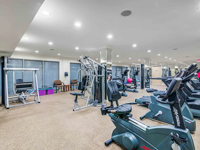 The Horizons at Franklin Lakes Apartment Homes — Photo 10