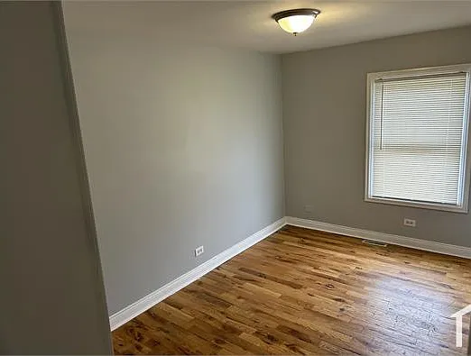 303 S Springfield Ave — Photo 5