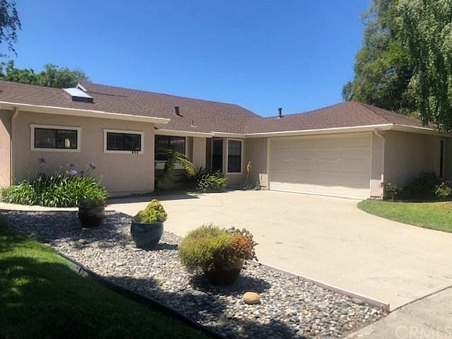 1st image of 903 Lobelia Ln