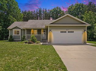 6671 Minard Dr, Muskegon, MI 49442