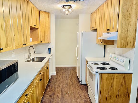 4th image of 401 E Burnsville Pkwy APT 303