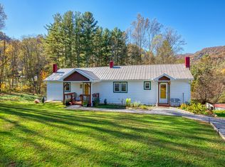48 Casual Ln, Waynesville, NC 28786
