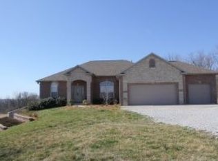 8600 W Terrapin Hills Rd #R, Columbia, MO 65203