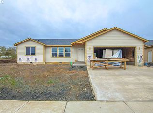 111 Streamside Ln #L 25, Winston, OR 97496