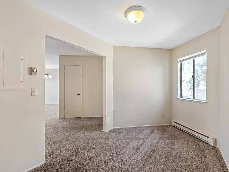 1010 N Abbott Ave — Photo 9