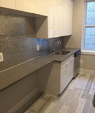 5th image of 200 W 93rd St APT 6L