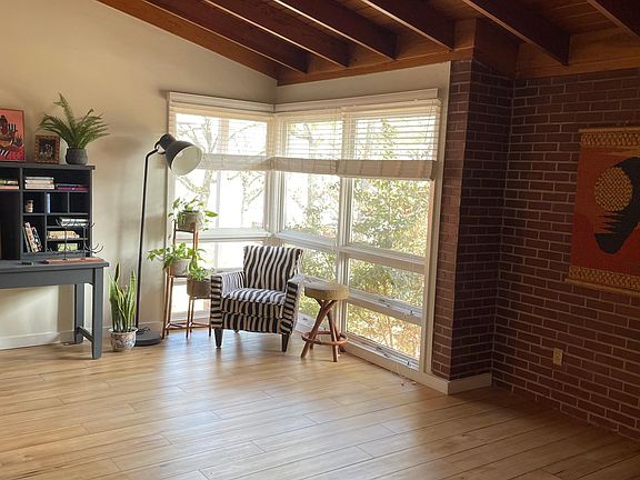 2nd image of 3609 Idlewild Ave