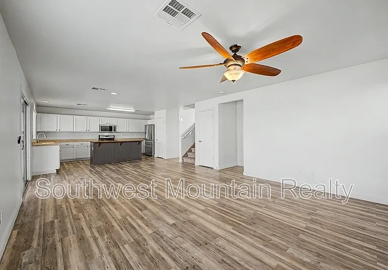 33583 N Wash View Rd — Photo 9