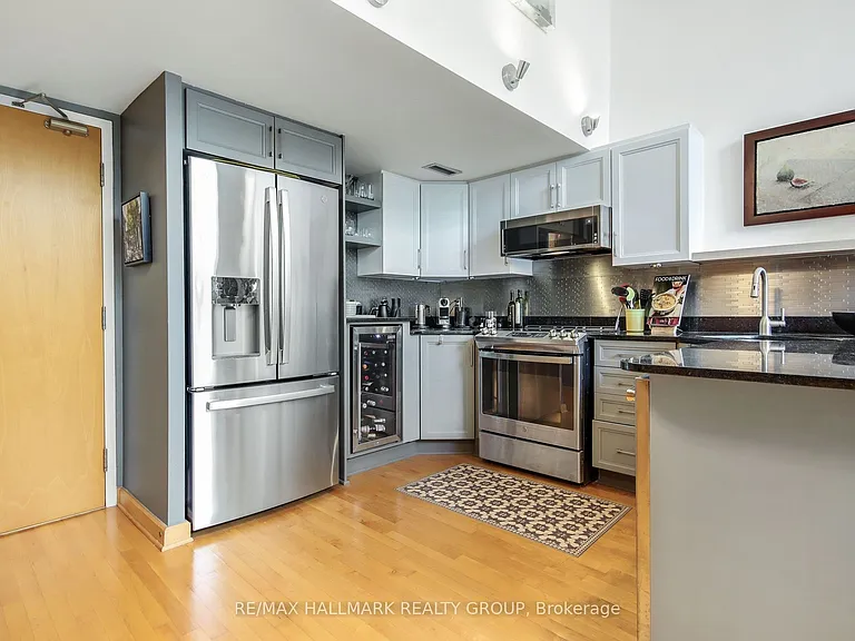 29 Main St #203 — Photo 12