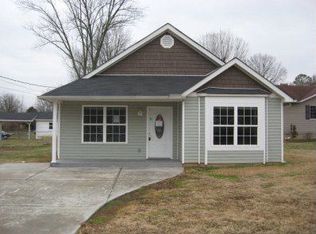 1142 James St, Dalton, GA 30721