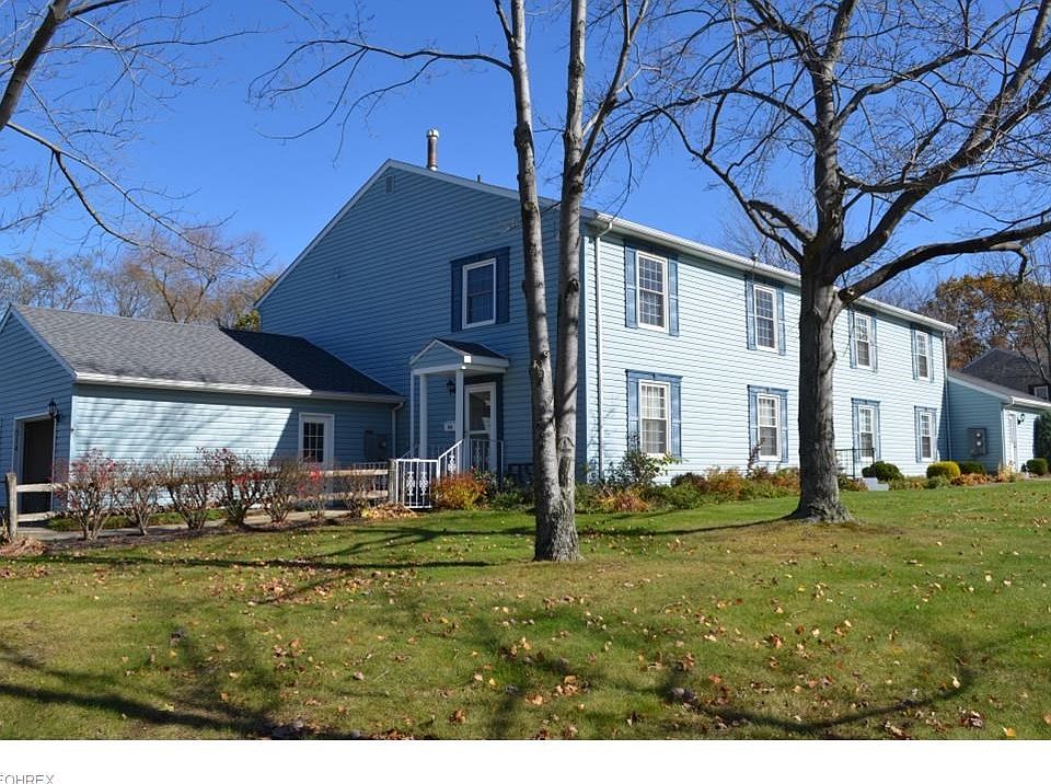 1st image of 514 Heritage Sq