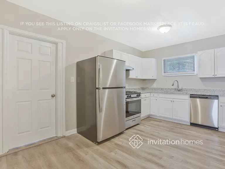 1958 Laurel Ln — Photo 7