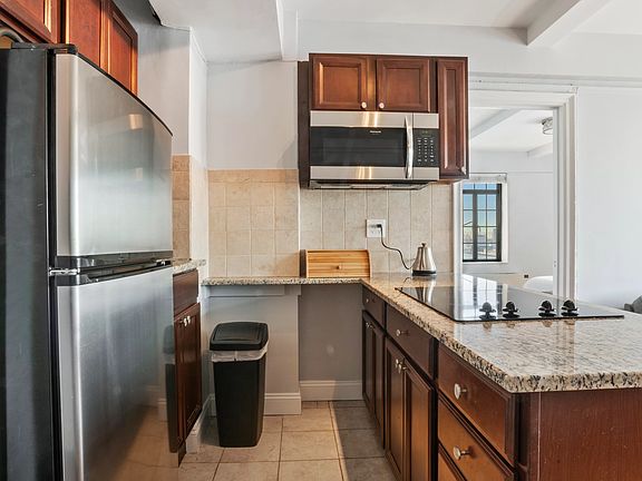 4th image of 5 Tudor City Pl APT 1332