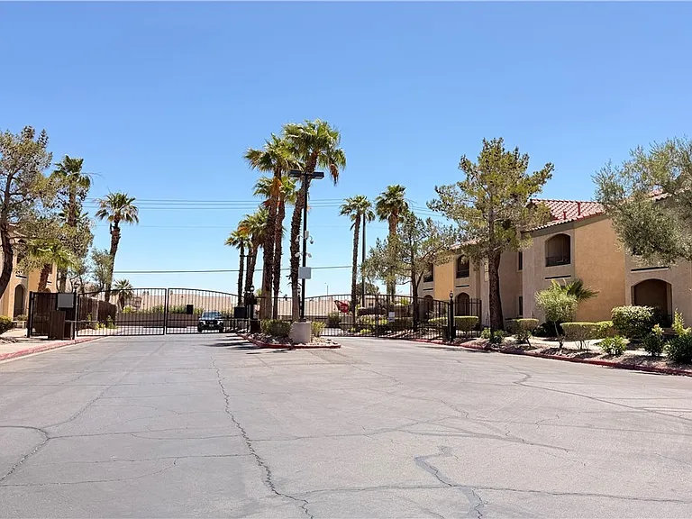 7885 W Flamingo Rd #1131 — Photo 4