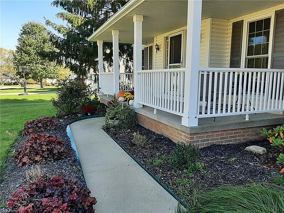 3rd image of 3190 Pine Hollow Dr
