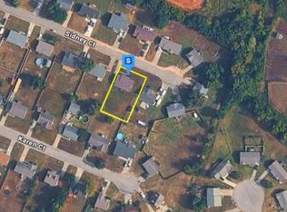 111 Sidney Ct, Oak Grove, KY 42262