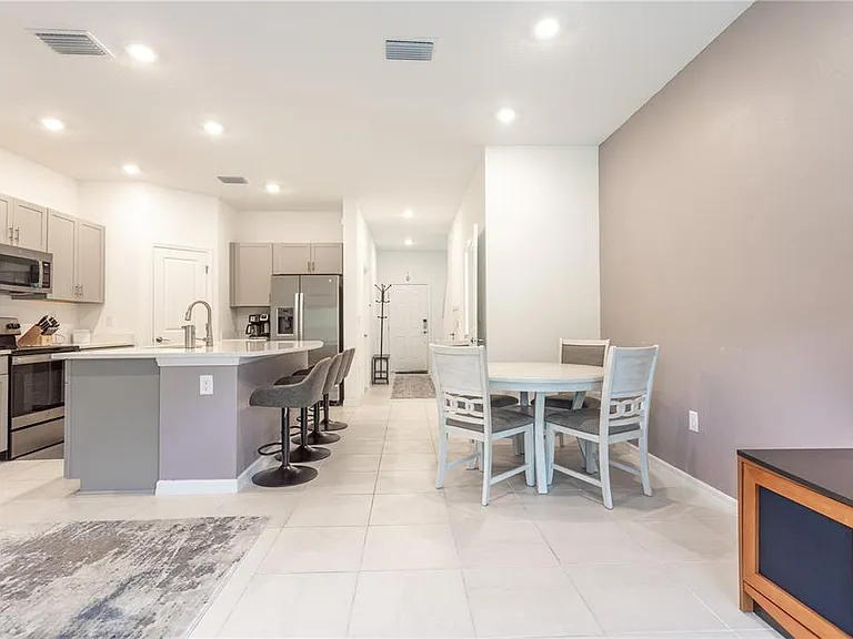 8473 Lunar Skye St — Photo 14
