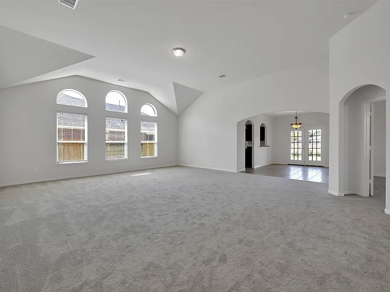 30719 W Lost Creek Blvd — Photo 4