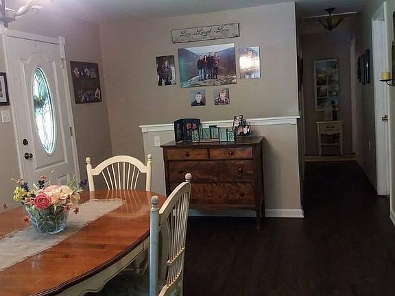 2nd image of 42 Blueberry Ln