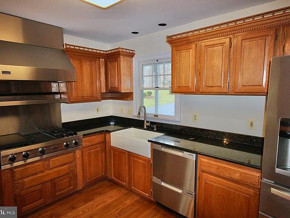 5th image of 12705 Mill Glen Ct