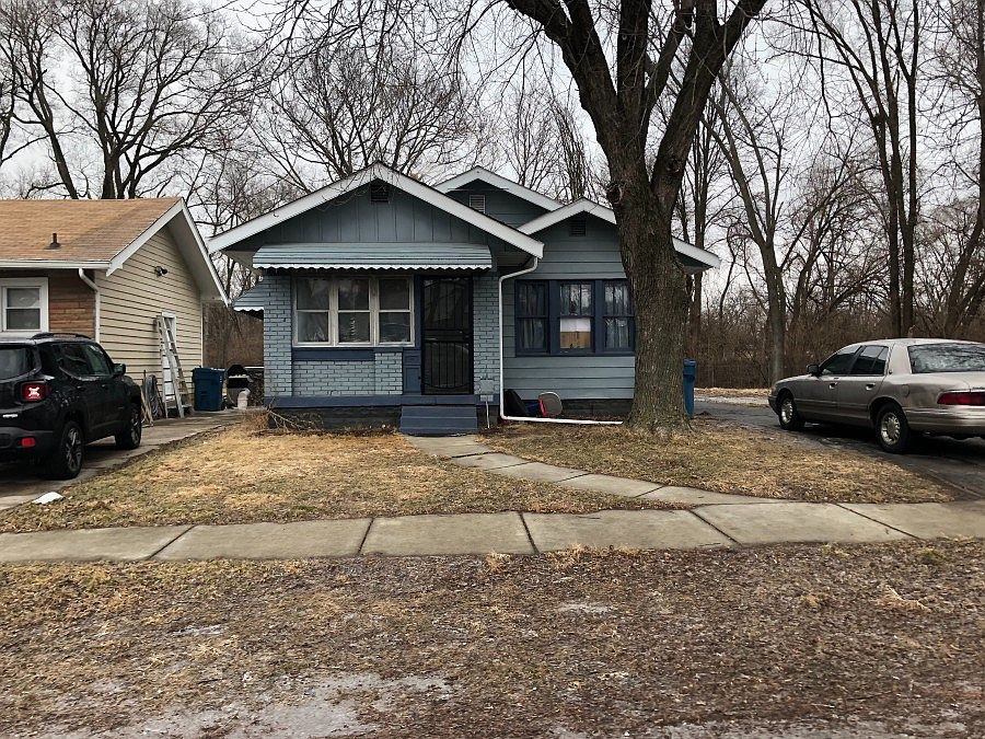 1st image of 3746 Creston Dr