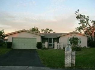 10635 NW 42nd Dr, Coral Springs, FL 33065
