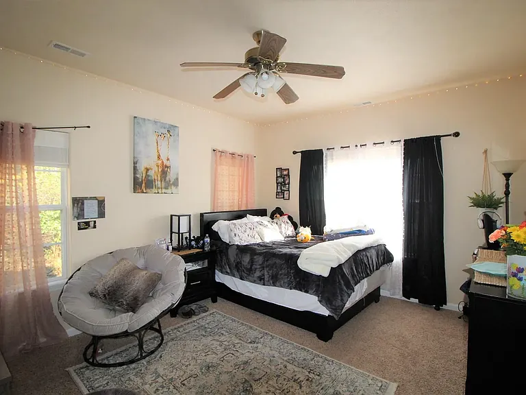 1014 Homestead Rd — Photo 15